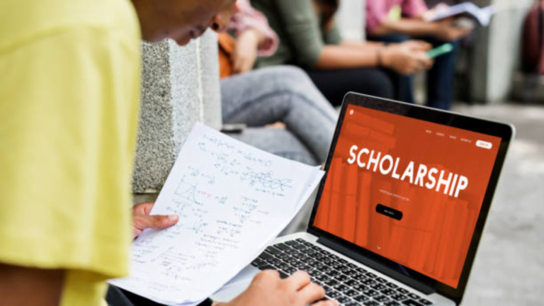 USA Top Universities Scholarships for Pakistani Students